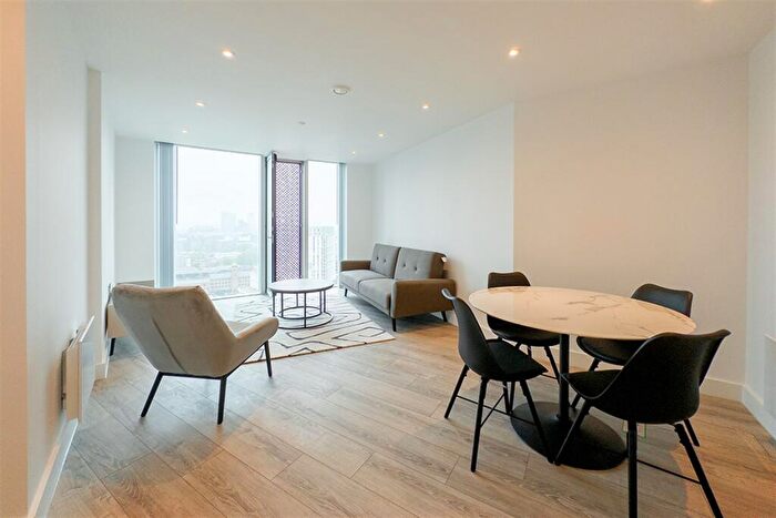 1 Bedroom Property To Rent In Thr, M15