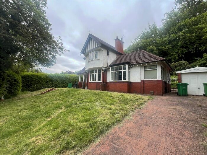 3 Bedroom Detached House For Sale In Heaton Park Lodge, Middleton Road, Blackley/Crumpsall, Manchester, M8