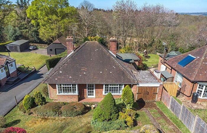 3 Bedroom Detached Bungalow For Sale In Knob Field, Abinger Hammer, RH5