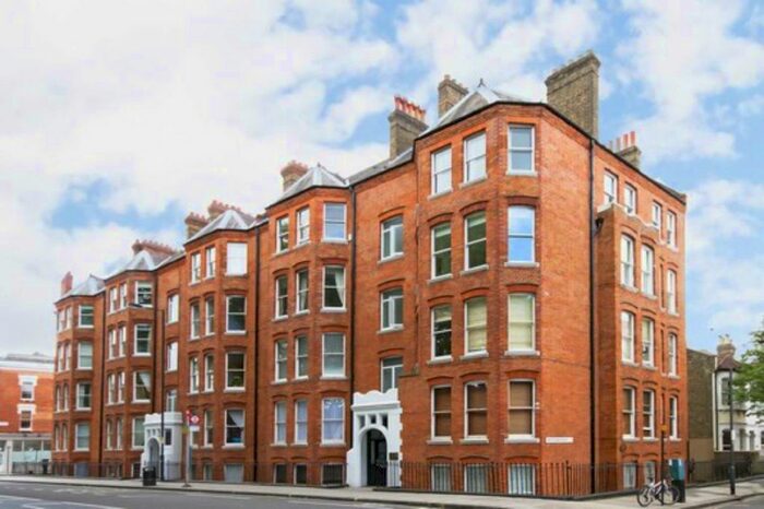 2 Bedroom Flat To Rent In New Kings Road, London, SW6