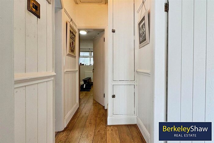 2 Bedroom Detached Bungalow For Sale In Ennerdale Drive, Liverpool, L21