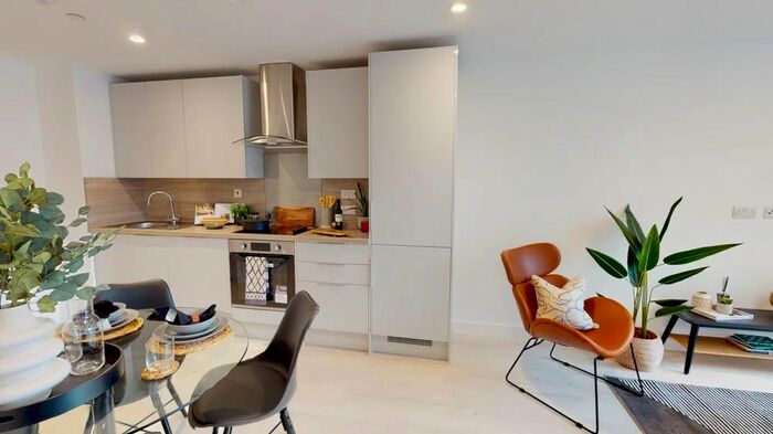 1 Bedroom Flat To Rent In Gavel Drive, Rugby, CV21