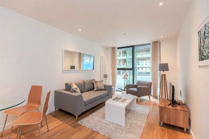 1 Bedroom Flat To Rent In Simpson Loan, Edinburgh, EH3