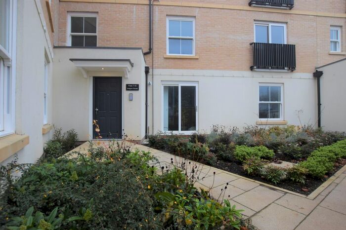 2 Bedroom Flat To Rent In Ferrars Road, Huntingdon PE29