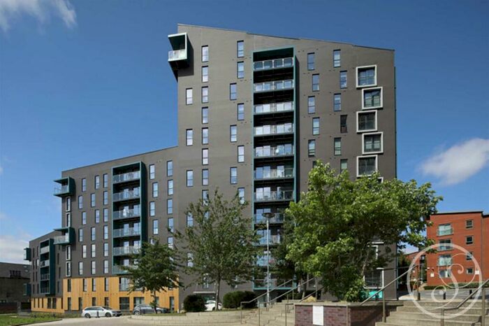 2 Bedroom Flat To Rent In Cross Green Lane, Leeds, LS9