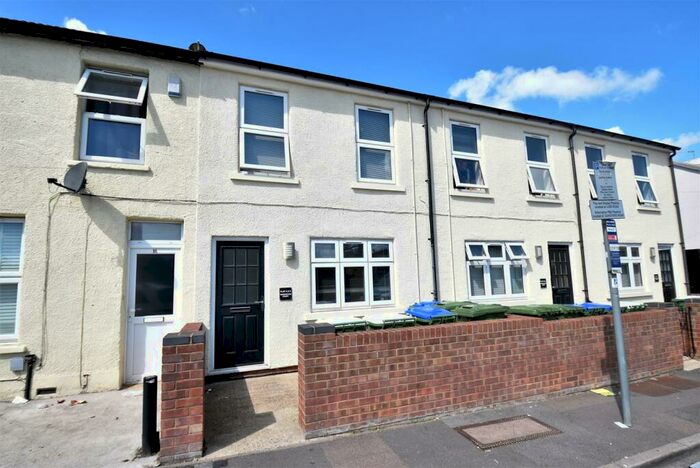 1 Bedroom Flat To Rent In Lion Road, Bexleyheath, DA6