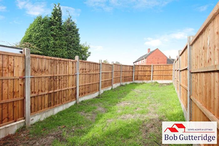 2 Bedroom Apartment To Rent In Hanbridge Avenue, Bradwell, Newcastle, ST5