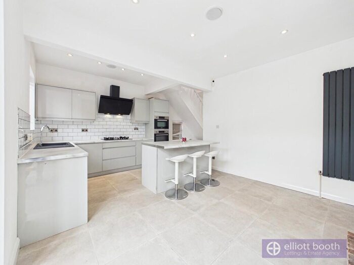 3 Bedroom Semi-Detached House For Sale In Hawes Side Lane, FY4
