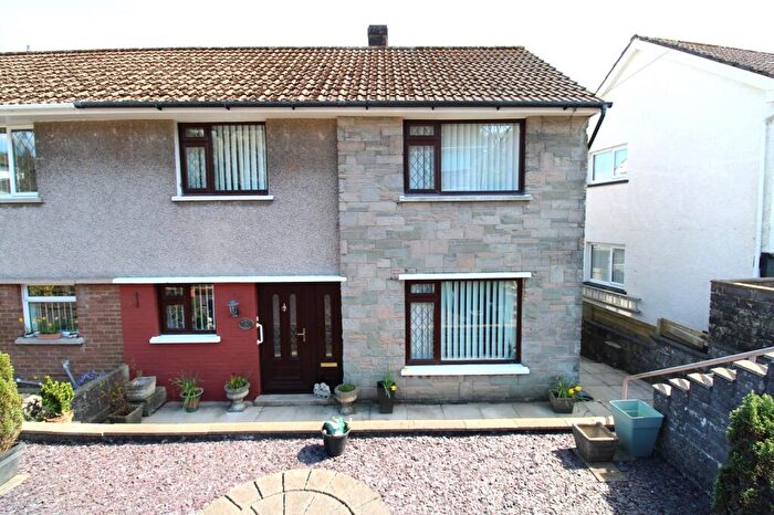3 Bedroom Semi Detached House For Sale In Heol Coed Leyshon, Coytrahen, Bridgend, Bridgend County., CF32