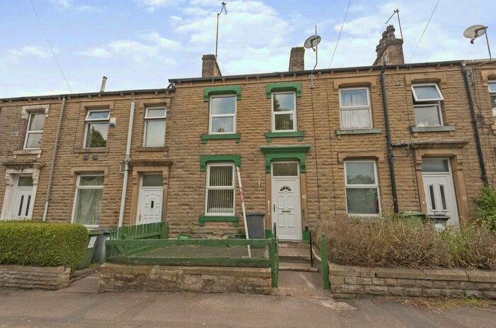 2 Bedroom House To Rent In Alder Street, Huddersfield, HD1