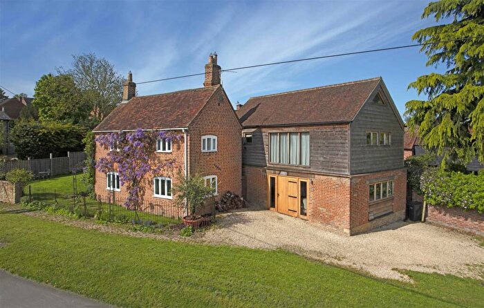 5 Bedroom Detached House For Sale In Tetsworth, Oxfordshire, OX9