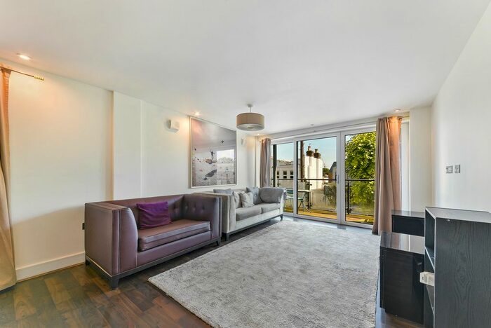 2 Bedroom Flat To Rent In Lebanon Road, London, SW18