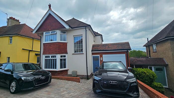 3 Bedroom Detached House To Rent In Rotunda Road, Eastbourne, BN23