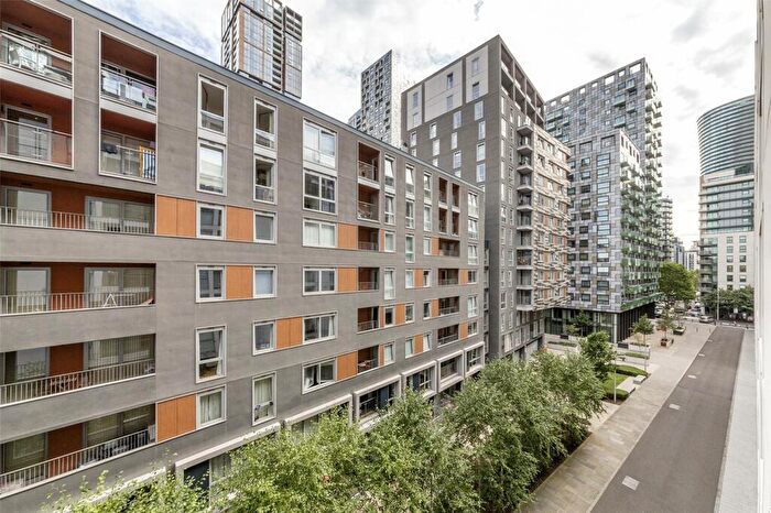 1 Bedroom Apartment To Rent In Lanterns Way, London, E14