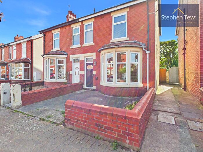 3 Bedroom Semi-Detached House For Sale In Kirkham Avenue, Blackpool, FY1