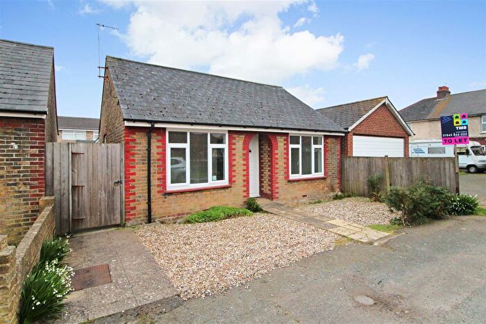 2 Bedroom Bungalow To Rent In Gilham Grove, Deal, CT14