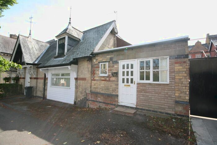 1 Bedroom Flat To Rent In First Floor Flat, A Alexandra Road, London Road, Leicester, LE2