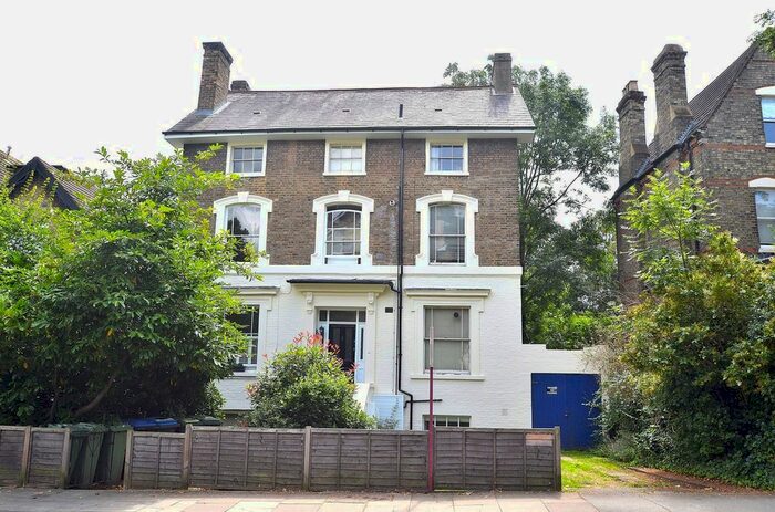 2 Bedroom Flat To Rent In Hamlet Road, Crystal Palace, SE19