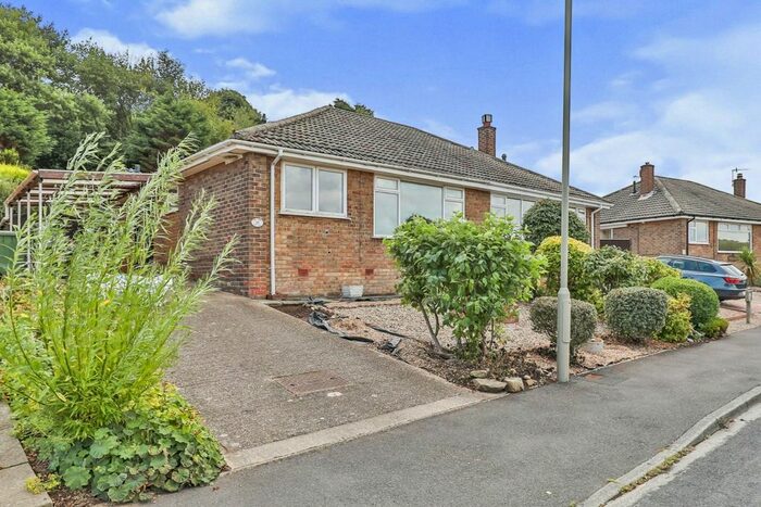 2 Bedroom Bungalow To Rent In Sea View Crescent, Scarborough, North Yorkshire, YO11