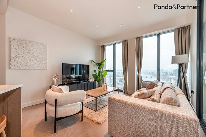 2 Bedroom Flat To Rent In River Park Tower, Nine Elms Lane, London, SW8