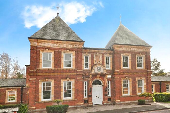 3 Bedroom Maisonette To Rent In Clyst Heath, Exeter, EX2