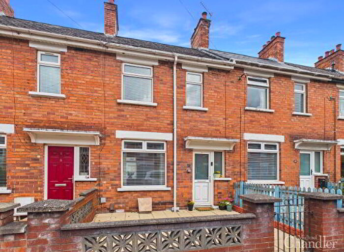 3 Bedroom Mid Terraced House For Sale In Strandburn Park, Belfast, BT4