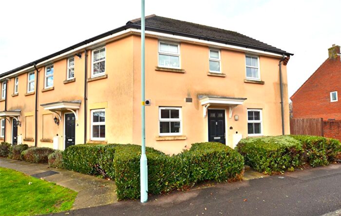 2 Bedroom Maisonette For Sale In Twyver Place, Brockworth, Gloucester, Gloucestershire, GL3