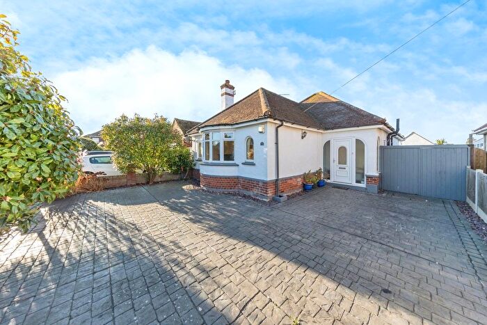 2 Bedroom Detached Bungalow For Sale In Mountview Road, Clacton-On-Sea, CO15