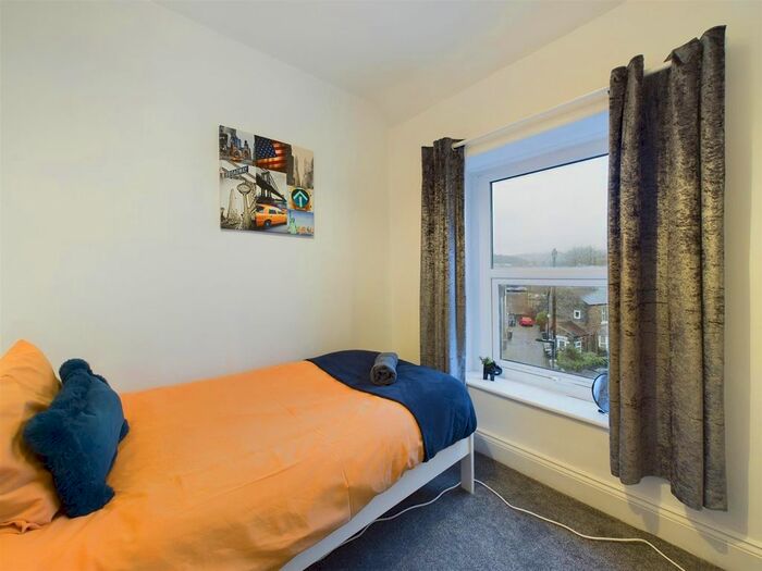 3 Bedroom Terraced House To Rent In Torr Street, Buxton, SK17