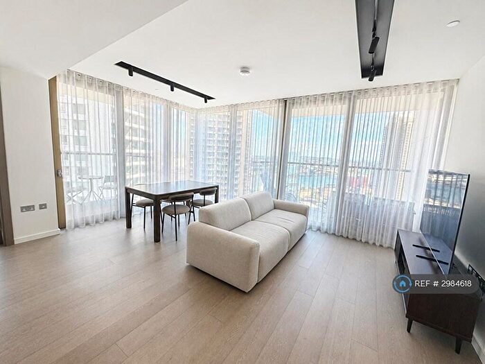 2 Bedroom Flat To Rent In Park Drive, London, E14