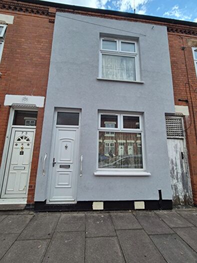 3 Bedroom Terraced House To Rent In Halkin Street, Belgrave Leicester, LE4