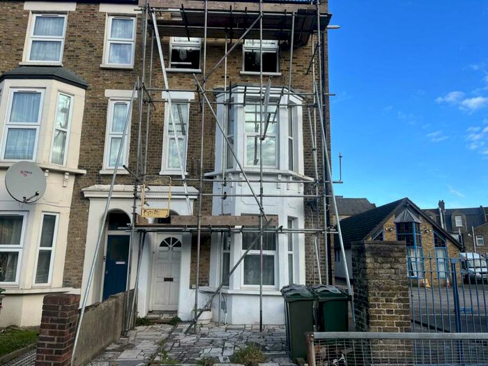 1 Bedroom Flat To Rent In Grange Park Road, Leyton, E10