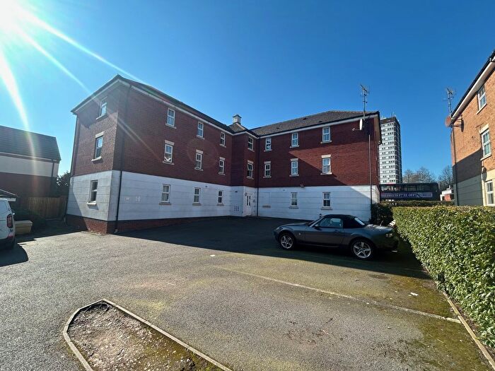 2 Bedroom Flat For Sale In Attingham Drive, Dudley, DY1