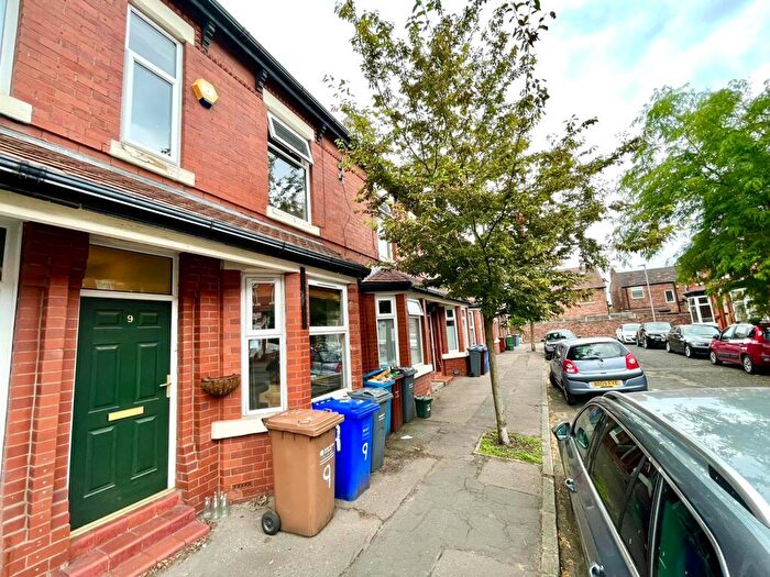 3 Bedroom Terraced House To Rent In Cambridge Avenue, Whalley Range, M16