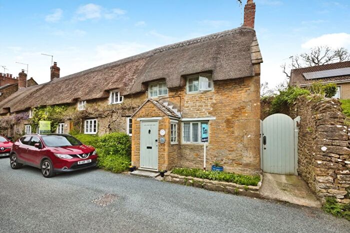 1 Bedroom Cottage For Sale In Burton, Yeovil, BA22