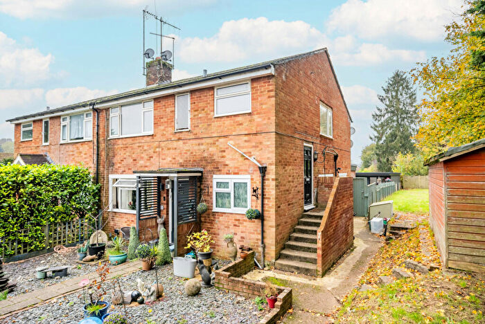 2 Bedroom Maisonette To Rent In Hyde Close, Harpenden, Herts, AL5