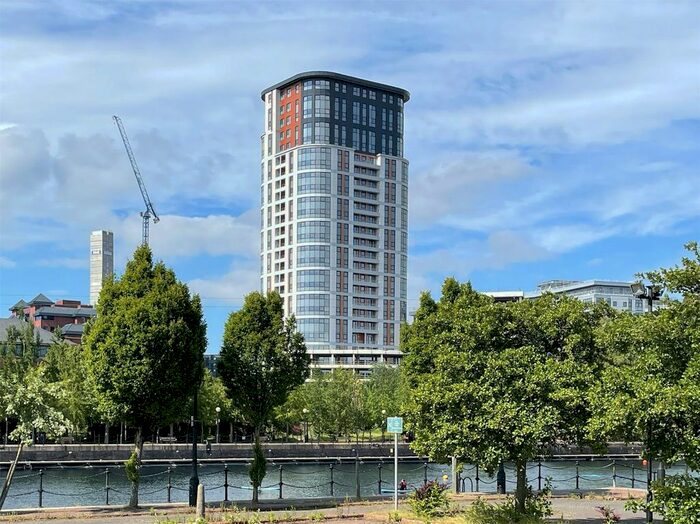 2 Bedroom Flat To Rent In Northill Apartments, Salford Quays, Salford, M50