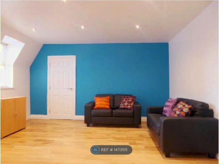 2 Bedroom Flat To Rent In London Road, Reading, RG1