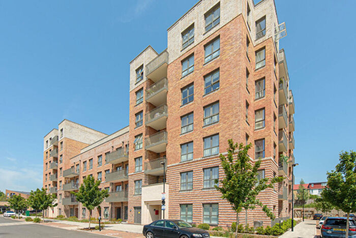 1 Bedroom Flat For Sale In Bloomsbury Avenue, Southgate, N14