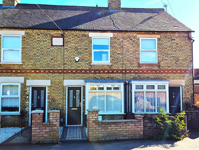 2 Bedroom Terraced House For Sale In Saffron Road, Biggleswade, SG18