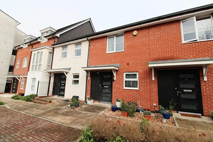 2 Bedroom Terraced House To Rent In Lindisfarne Way, Reading, RG2