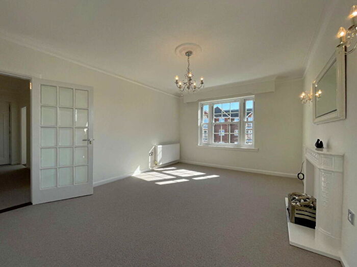 3 Bedroom Flat For Sale In Festing Road, Southsea, Hampshire, PO4