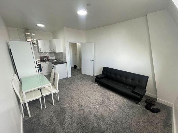 1 Bedroom Flat To Rent In Castle Boulevard, Nottingham, NG7