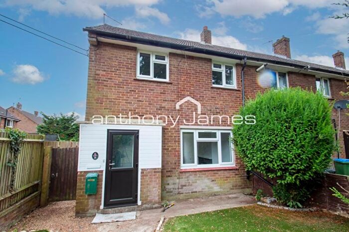 2 Bedroom End Of Terrace House For Sale In Beesfield Lane, Dartford, DA4
