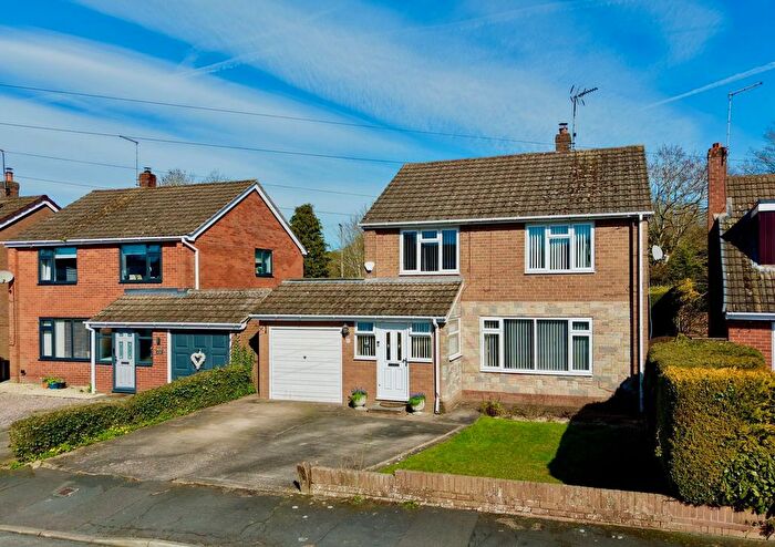 3 Bedroom Detached House For Sale In Tarporley Road, Whitchurch, SY13