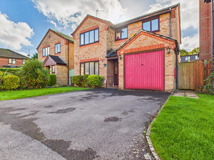 4 Bedroom Detached House For Sale In Riverdene Dr, Winnersh, RG41