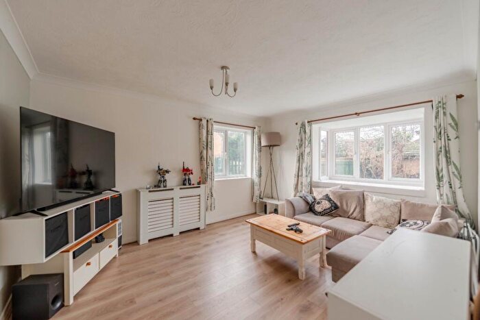 1 Bedroom Flat For Sale In Andrew Road, Eynesbury, St. Neots, Cambridgeshire, PE19