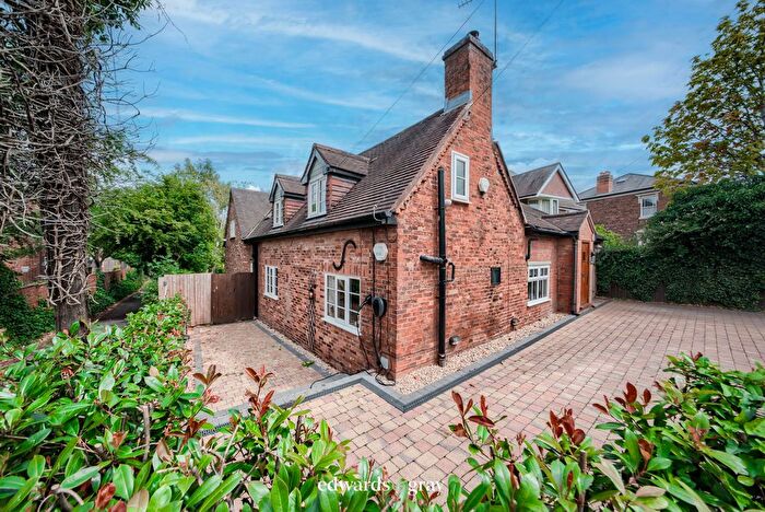 3 Bedroom Detached House For Sale In The Cottage, New Road, Water Orton, B46