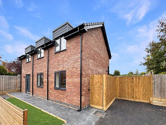 3 Bedroom Detached House To Rent In Oldbury Court Road, Fishponds, Bristol, BS16