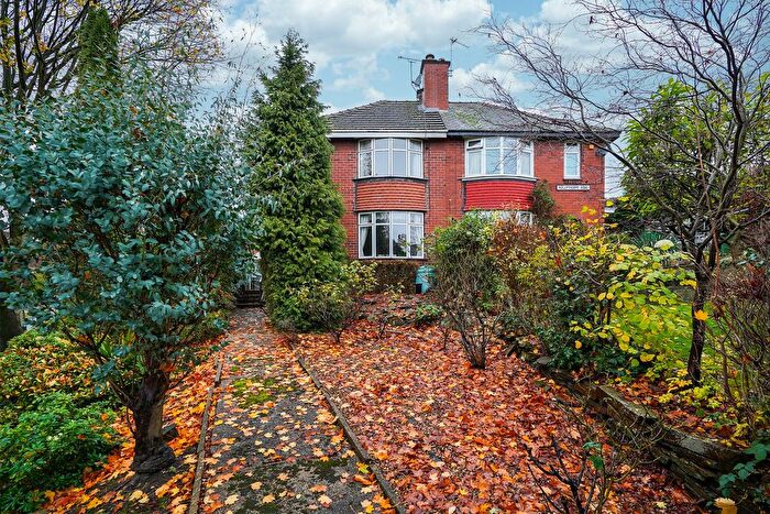 3 Bedroom Semi-Detached House For Sale In Thorpe House Avenue, Sheffield, S8